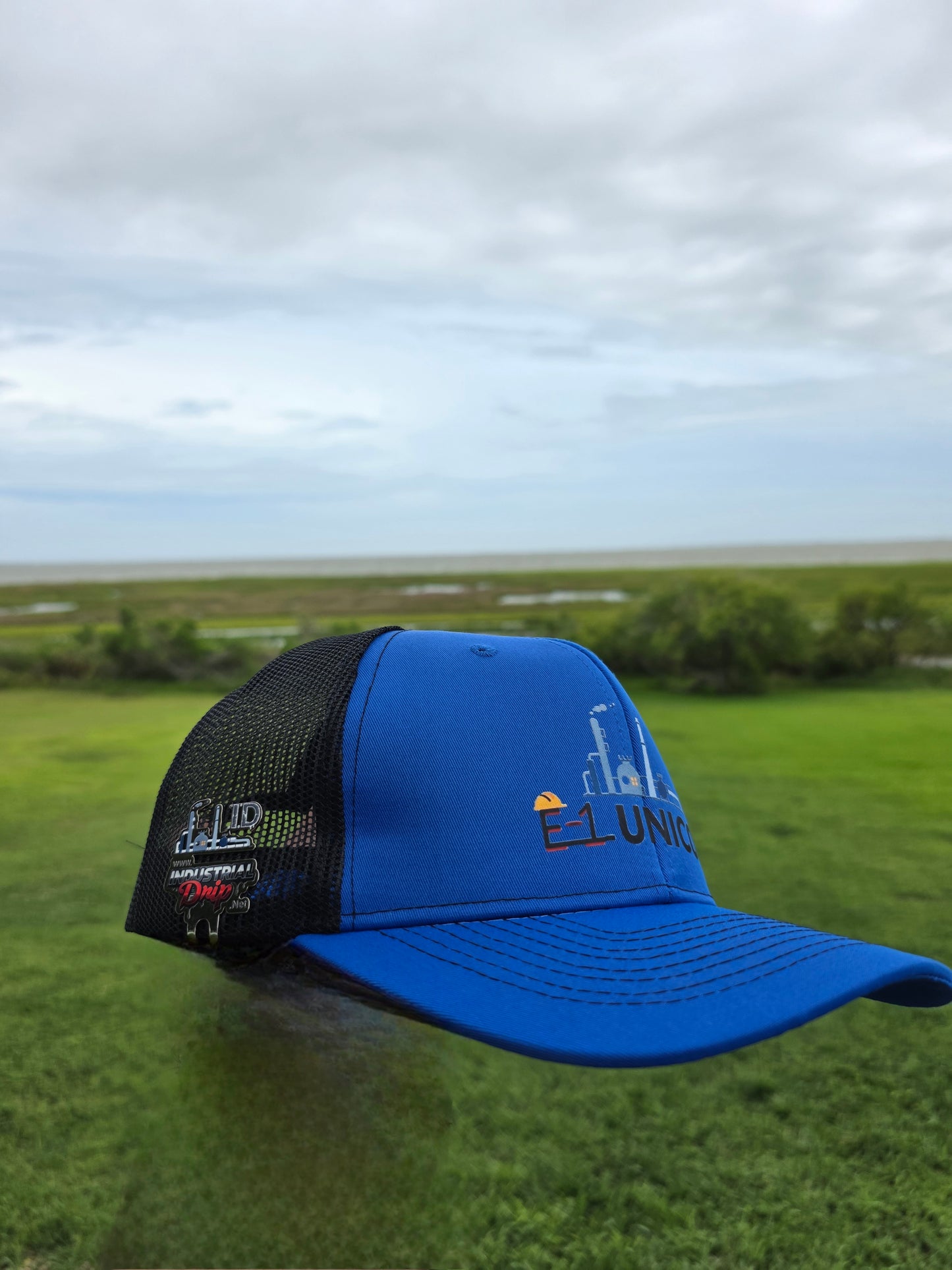 E1 Unico Industrial Drip Trucker Hat