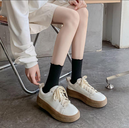 1 pair of ruffled JK socks for women mid-tube spring, autumn and summer solid color Japanese lace pile socks